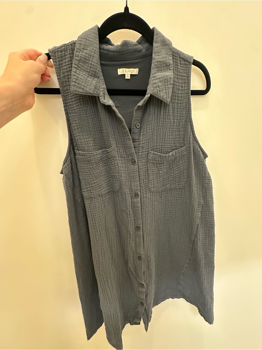 Z Supply Slate Gray Sleeveless Button-Up Cotton Gauze Top